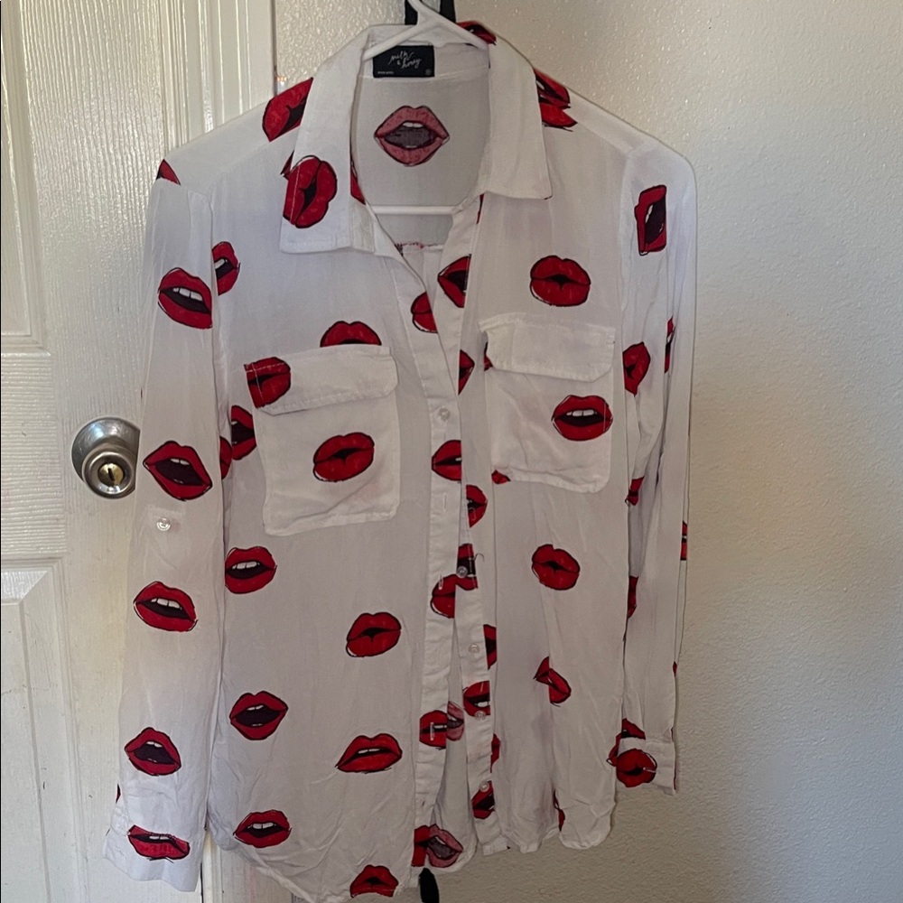 Chic Lip Print Button-Up Shirt